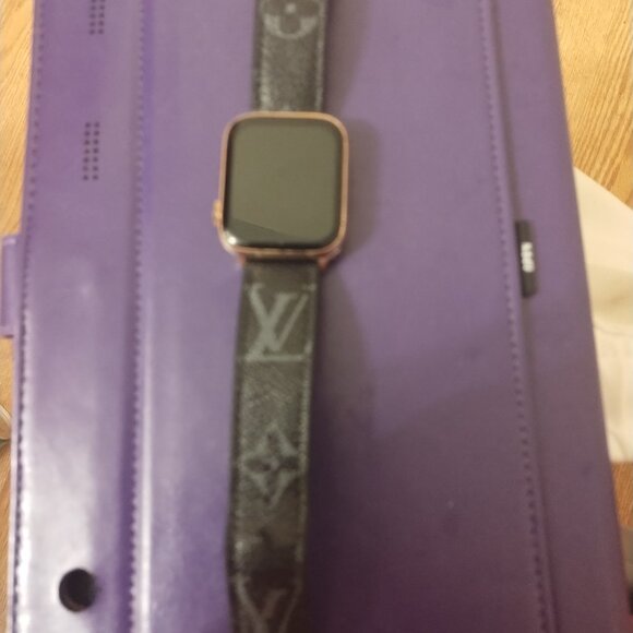 Watch - Picture 2 of 2